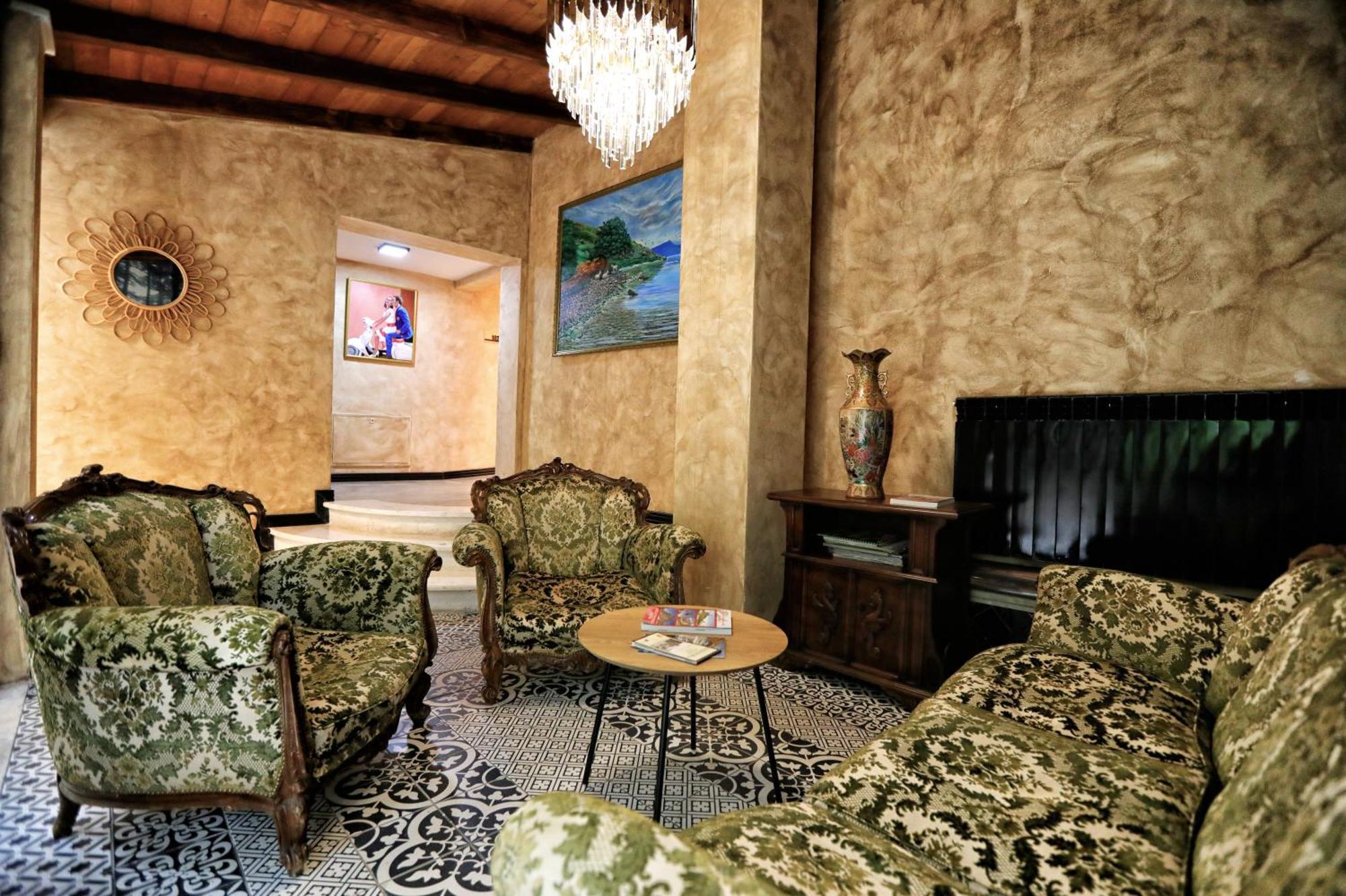 Hotel Labiatan Zogaji Esterno foto