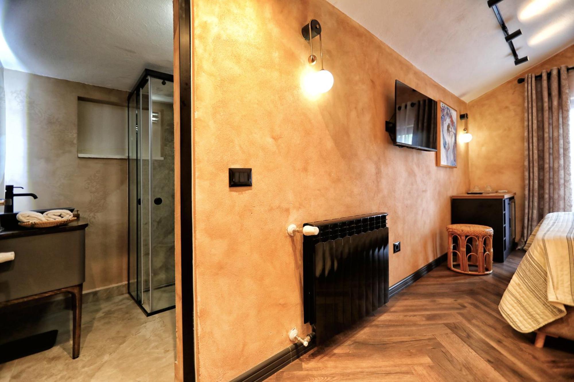 Hotel Labiatan Zogaji Esterno foto
