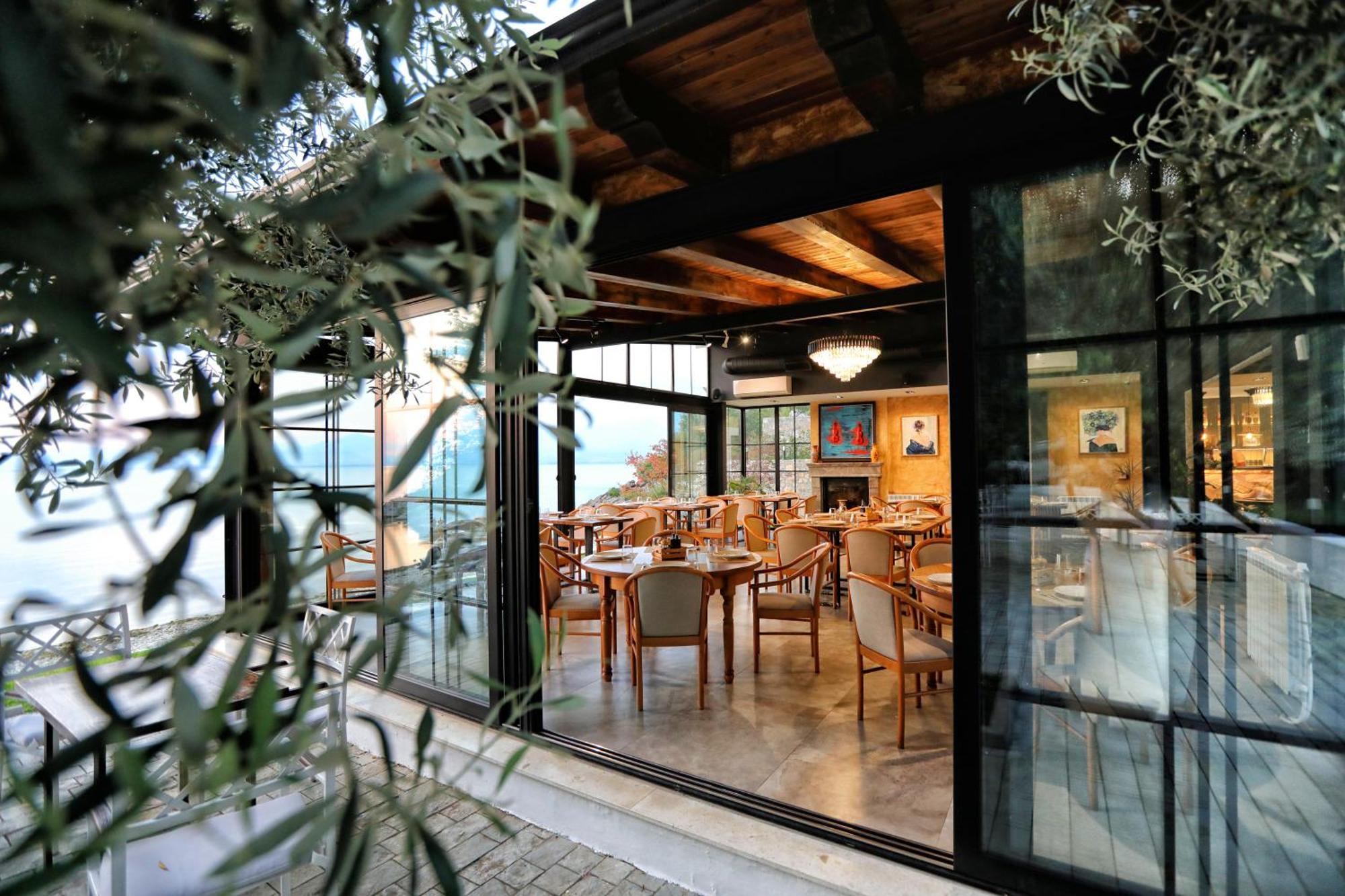 Hotel Labiatan Zogaji Esterno foto