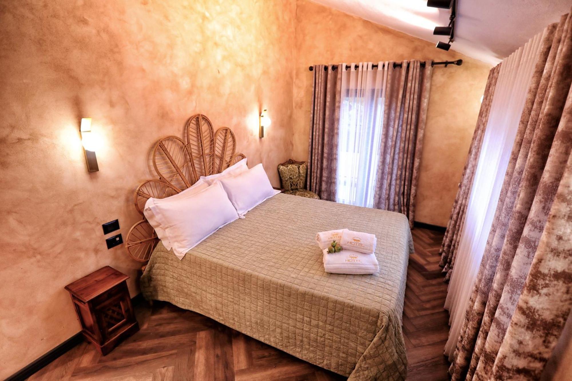 Hotel Labiatan Zogaji Esterno foto